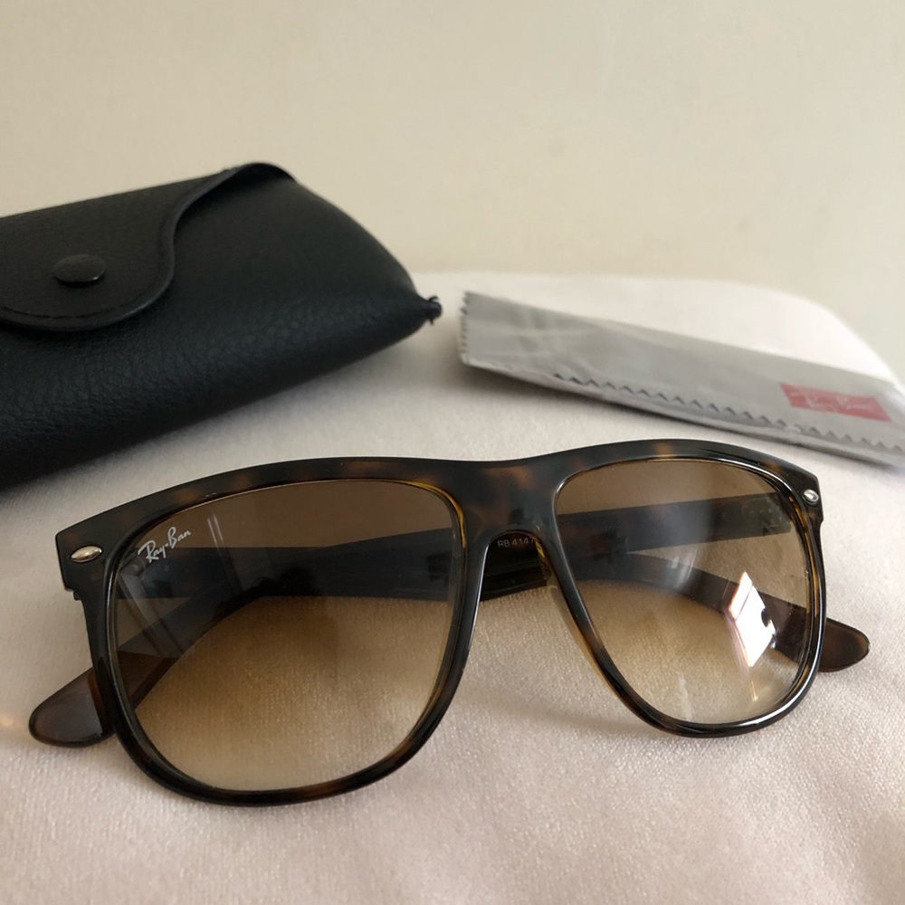 Ray-Ban 4147 Sunglasses - Never Worn